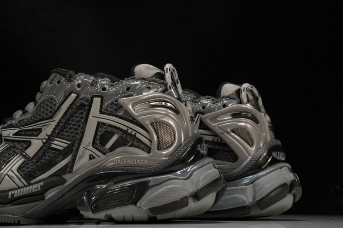 BLCG RUNNER 677403 W3RBR 151547