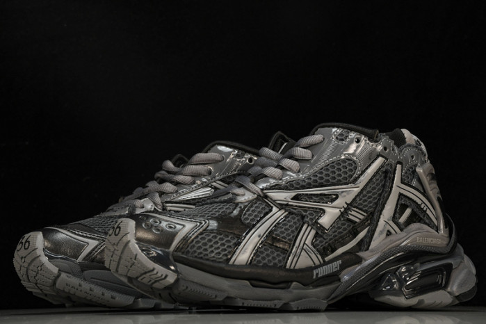 BLCG RUNNER 677403 W3RBR 151547