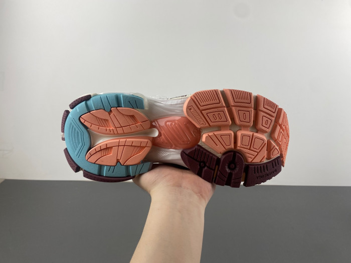 BLCG RUNNER  772774-W3RNY-0326