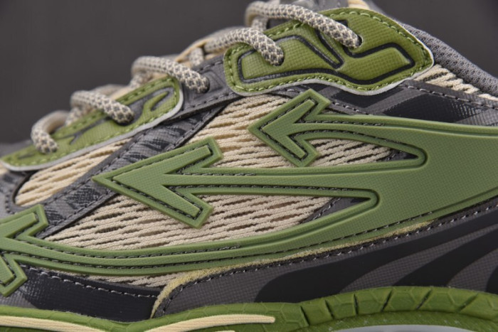 OF C/O SNEAKER FOR-082101