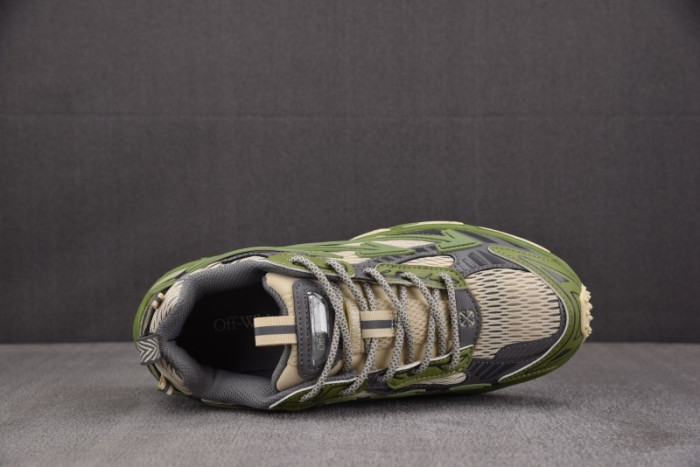 OF C/O SNEAKER FOR-082101