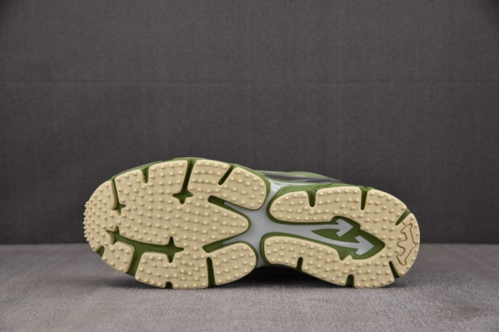 OF C/O SNEAKER FOR-082101