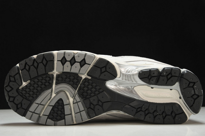 New Balance yeeshoes ML2002RO