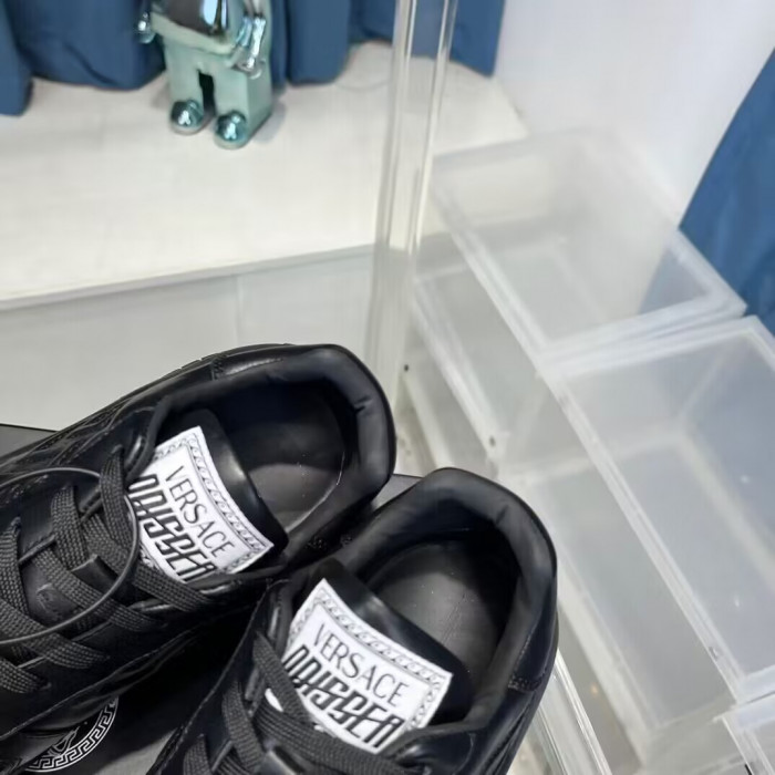 VERS SNEAKERS 23112901