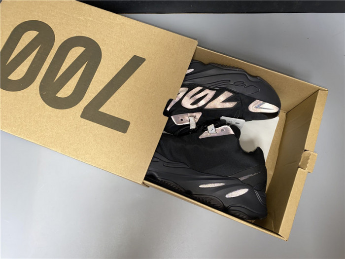 ADIDAS YEEZY BOOST 700 MNVN TRIPLE BLACK - FV4440