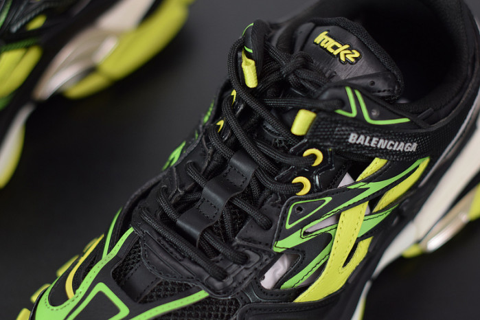 BLCG Track.2 black fluorescent and yellow 570391 W2GN3 1022