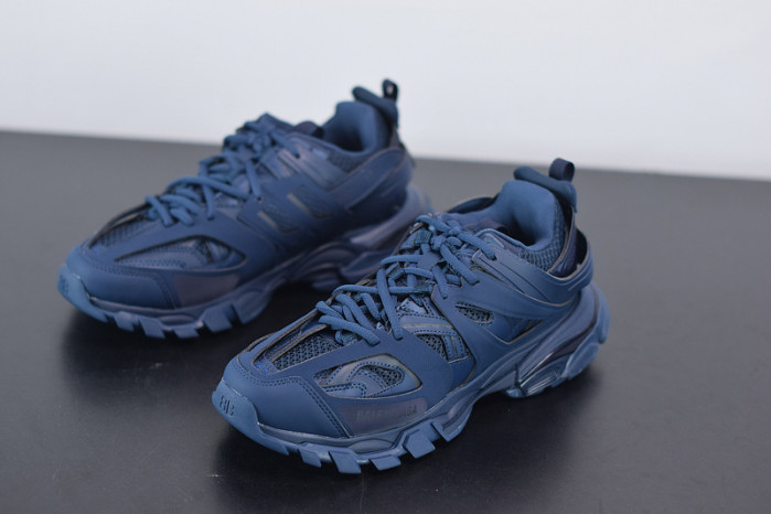 BLCG Track Trainer Dark Navy 542023 W2LA1 4107