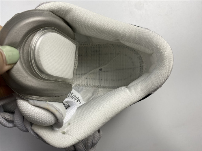 NIKE SB DUNK LOW X D10R