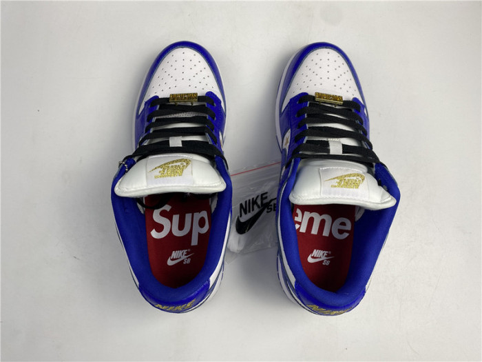 Nike SB Dunk Low Supreme Stars Hyper Royal (2021)  DH3228-100