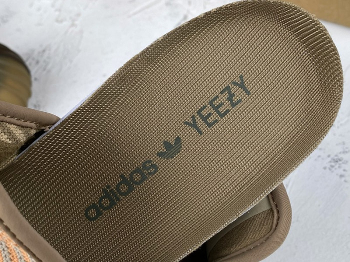 Adidas Yeezy 350 V2  FZ5240