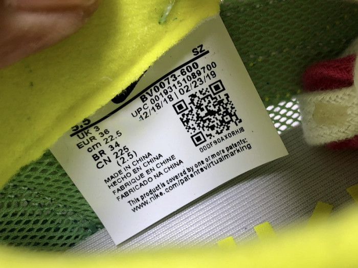 Sacai x Nike LVD Waffle Daybreak Running  BV0073-600