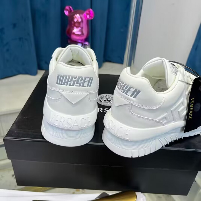 VERS SNEAKERS 23112902